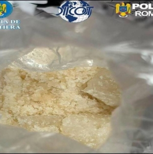 Două persoane, arestate preventiv într-un dosar de trafic de droguri în Maramureș