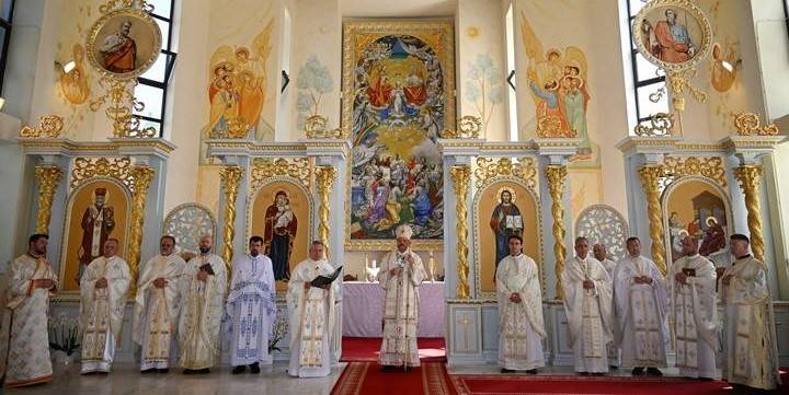 Sărbătoare la „Sfânta Maria” din Baia Mare. 25 de ani de la sfințirea bisericii