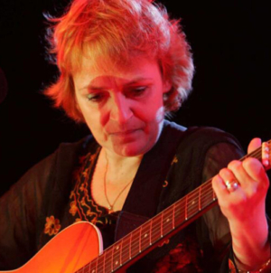 Tatiana Stepa, vocea care nu s-a stins. De la Cenaclul Flacăra la scena folk din Baia Mare, o viață trăită prin cântec