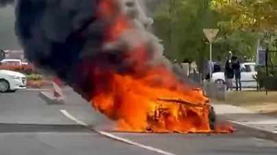 Un autoturism a luat foc pe strada George Coșbuc din Baia Mare