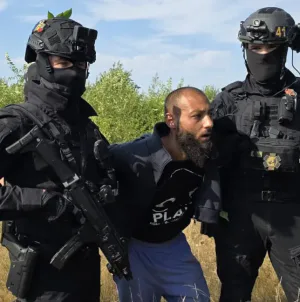 ULTIMA ORĂ: A fost prins deținutul evadat în Baia Mare. Polițiștii l-au găsit în zona Pirită