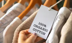 Bumbac organic: ce înseamnă eticheta pentru hainele tale
