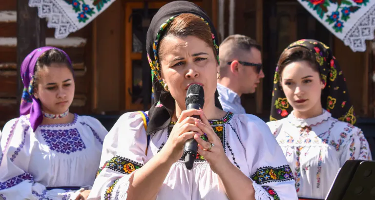 Festivalul Toamnei „La Ungureni”, la prima ediție: două zile de tradiție, muzică și voie bună în Țara Lăpușului