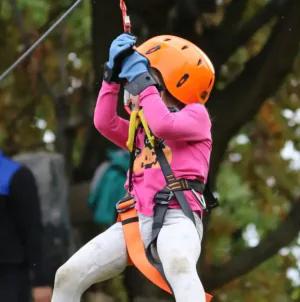 „Provocarea Daco Spartană”, pe 5 septembrie, la Izvoare Resort: Traseu cu obstacole pentru copii și adulți