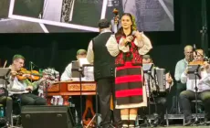 Maramureșeanca Iulia Vlad revine pe scena Festivalului-Concurs Național „Mariana Drăghicescu” în calitate de câștigătoare a ediției precedente