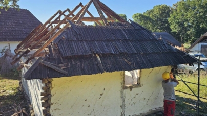 Un nou obiectiv de arhitectură vernaculară din Muzeul Satului Baia Mare este restaurat