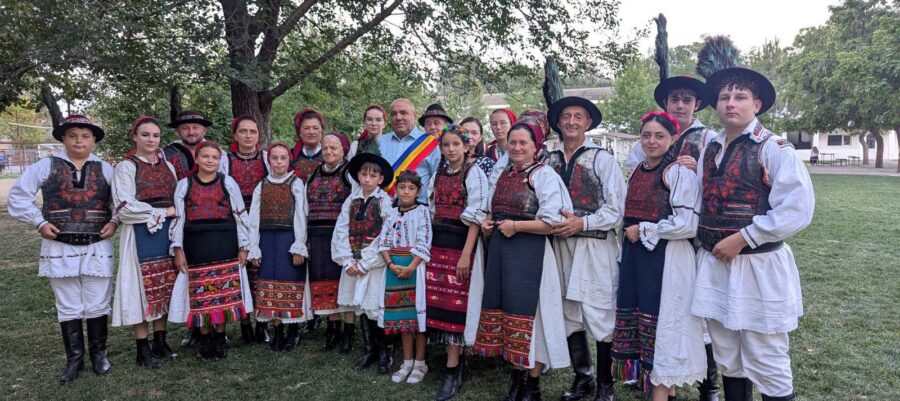 Ansamblul „Țibleșul” a dus zestrea Maramureșului și a Țării Lăpușului în Republica Moldova