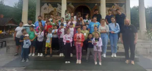 Tabăra „Copilărie, tinerețe și credință” a reunit peste 40 de copii și tineri la Mănăstirea „Sfântul Prooroc Ilie” Dealu Mare
