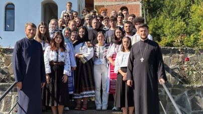 Tineri din întreaga Patriarhie Română, reuniți în Maramureș la Tabăra Națională „Tradiție și Noutate”
