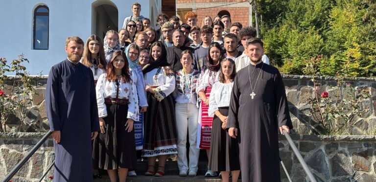 Tineri din întreaga Patriarhie Română, reuniți în Maramureș la Tabăra Națională „Tradiție și Noutate”