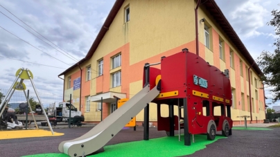 Loc de joacă modern pentru copiii de la Grădinița din Tăuții-Măgherăuș
