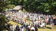 Tradiție și voie bună: „Jocul la Șură” din Suciu de Sus a reunit foarte mulți participanți