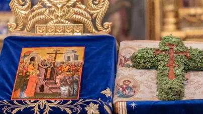 Înălțarea Sfintei Cruci, sărbătorită pe 14 septembrie. Istoria și semnificația celei mai vechi sărbători închinate Sfintei Cruci