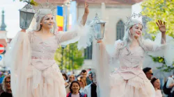 Zânele Celestial și Nature Fairies fac spectacol la Sărbătoarea Castanelor