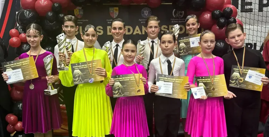 DanceLight Studio Baia Mare, șapte podiumuri la concursul național „Cupa Patty Dance” de la Bistrița