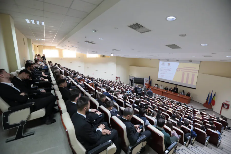 A avut loc deschiderea noului an universitar la Facultatea de Litere din Baia Mare
