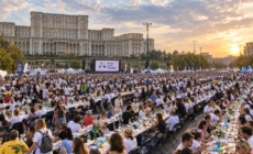 România, din nou în Cartea Recordurilor. 20.000 de oameni s-au așezat la „Masa care Unește”, în centrul Bucureștiului