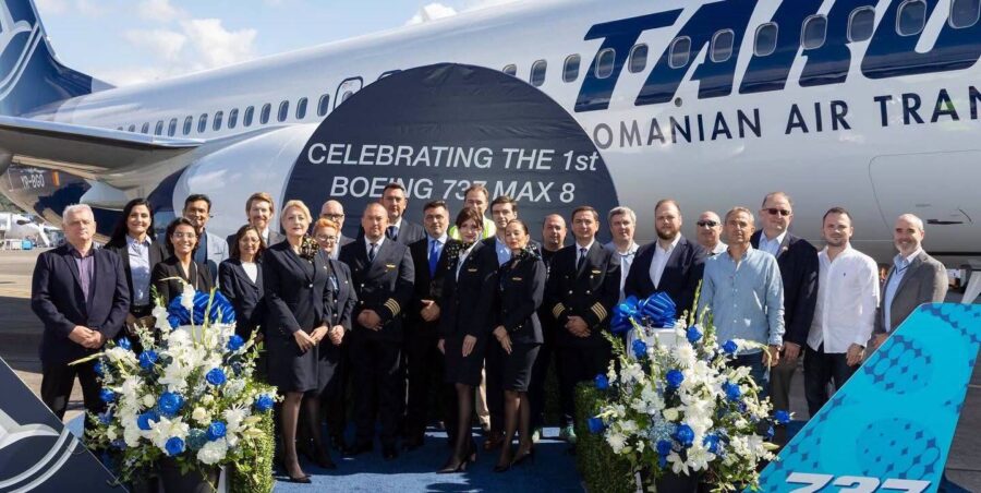 Primul Boeing 737 MAX 8 al TAROM a ajuns la București. Un avion nou după ani de așteptare