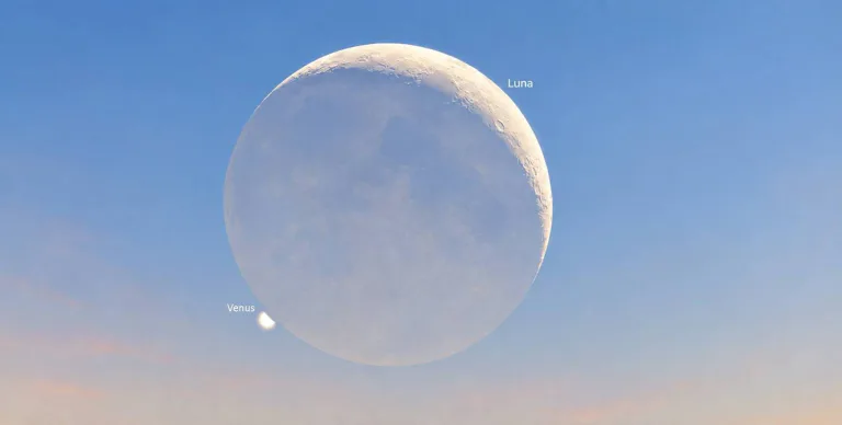Fenomen astronomic spectaculos. Luna va ascunde planeta Venus, apoi vor fi două seceri pe cer