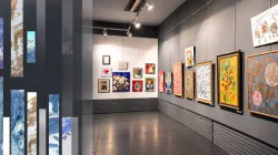 „VERTICAL 17 – Dialoguri în timp”. Promoția 2006 de la Arte Plastice revine astăzi pe simezele din Baia Mare, după 20 de ani