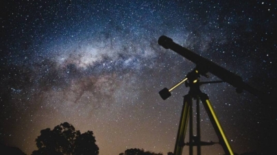 O întâlnire despre Univers și două seri de observații astronomice în Maramureș