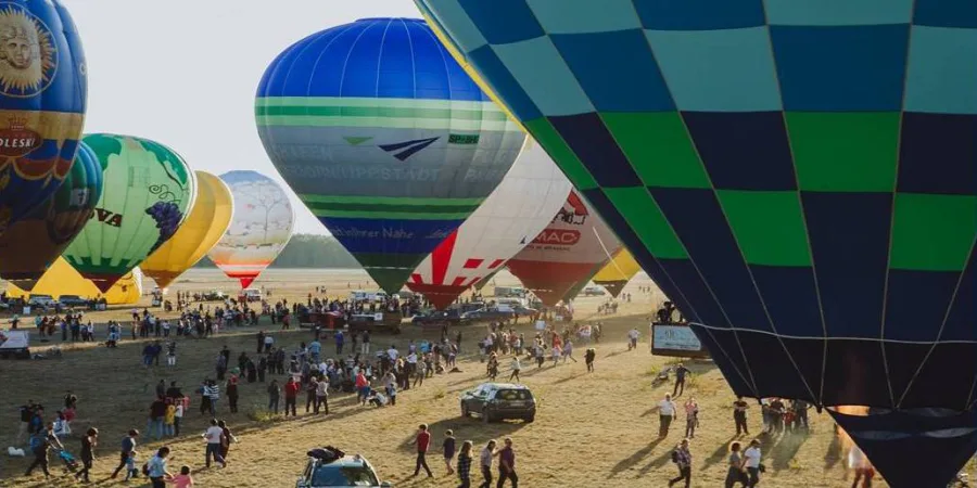 Maramureș Balloon Fiesta revine vineri pe cerul Țării Lăpușului