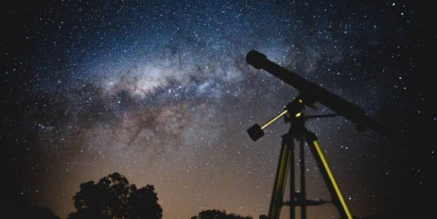 O întâlnire despre Univers și două seri de observații astronomice în Maramureș
