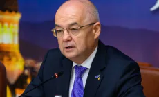 Emil Boc împlinește astăzi 60 de ani