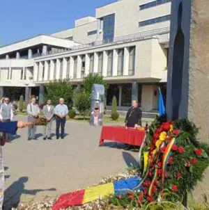Au trecut zece ani de la dezvelirea monumentului foștilor deținuți politici din Baia Mare
