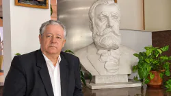 Prof. univ. dr. Teodor Ardelean va fi  recompensat astăzi pentru activitatea culturală cu Trofeul de Excelență