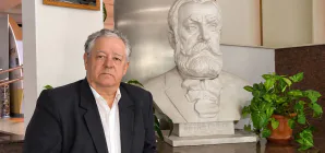 Prof. univ. dr. Teodor Ardelean va fi  recompensat astăzi pentru activitatea culturală cu Trofeul de Excelență