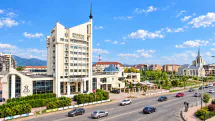 Încep restricțiile de circulație pentru Sărbătoarea Castanelor. Ce se închide de mâine