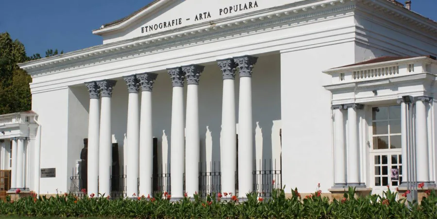 Muzeul de Etnografie din Baia Mare angajează fotograf. Nu se cere vechime