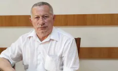 Ștefan Herțeg, profesorul care a pus muzica în cuvinte, împlinește 81 de ani