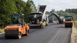 Utilaje de peste 24 de milioane de lei pentru drumurile județene din Maramureș. Mai multă muncă mecanizată și intervenții mai rapide