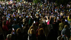 Cine cântă în această seară la Sărbătoarea Castanelor. Programul celor două scene