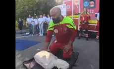 Educație pentru viață la Liceul „Emil Racoviță” din Baia Mare: elevii, instruiți în acordarea primului ajutor