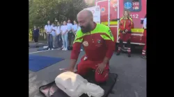 Educație pentru viață la Liceul „Emil Racoviță” din Baia Mare: elevii, instruiți în acordarea primului ajutor