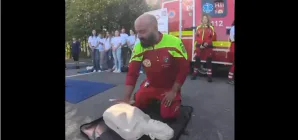 Educație pentru viață la Liceul „Emil Racoviță” din Baia Mare: elevii, instruiți în acordarea primului ajutor