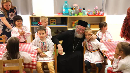 PS Părinte Iustin: „Cu toții suntem răspunzători de educația copiilor, de viitorul Țării, al Neamului și al Bisericii noastre Ortodoxe strămoșești!”