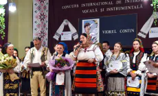 Tinerii talentați, invitați să se înscrie la Concursul Internațional de Interpretare „Viorel Costin” de la Sighetu Marmației