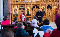 În Parohia Săcălășeni se organizează atelierul tematic „Obiceiuri de toamnă în satul bunicilor”