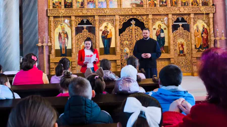 În Parohia Săcălășeni se organizează atelierul tematic „Obiceiuri de toamnă în satul bunicilor”