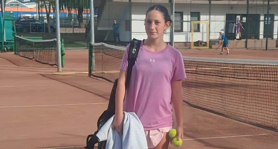 Tenismena maramureșeancă Raluka Matei, de două ori pe podium în turnee naționale U16 în ultimele zile