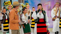 Ansamblul Folcloric Național „Transilvania” din Baia Mare a dus tradiția maramureșeană în platoul emisiunii „Neatza cu Răzvan și Dani”