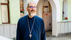 Părintele Constantin Necula, invitat de onoare la evenimentul aniversar al Liceului „Ioan Buteanu” din Șomcuta Mare