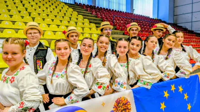 Ansamblul Folcloric „Mălinul” din Tăuții Măgherăuș a obținut Premiul I la Romanian Open Dance Cup