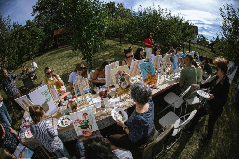 „Pictăm împreună” – două zile de culoare, creativitate și socializare la Ciolt