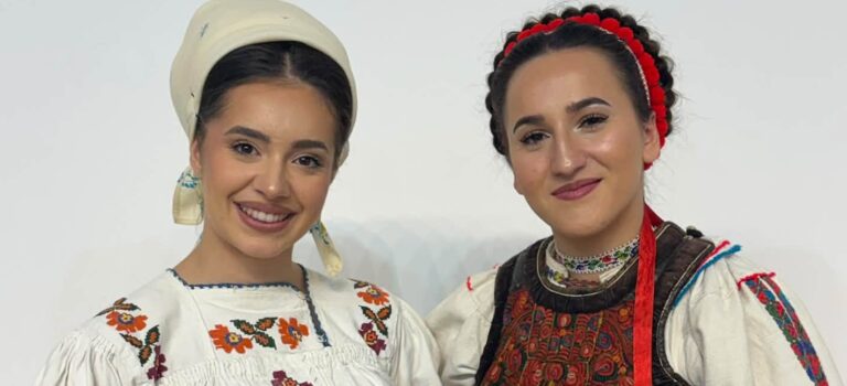 Maramureșencele Patricia Moldovan și Victoria Petrenciuc, premiate la Festivalul Național de Folclor „Sus, sus, sus la moți la munte”