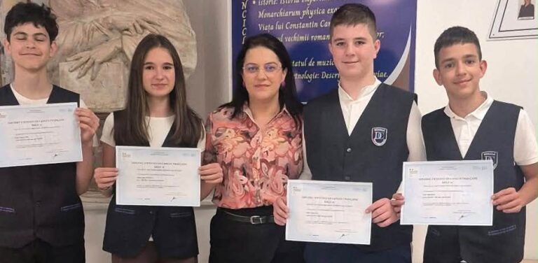 Patru elevi de la Școala Gimnazială „Dimitrie Cantemir” Baia Mare au obținut diploma DELF la limba franceză